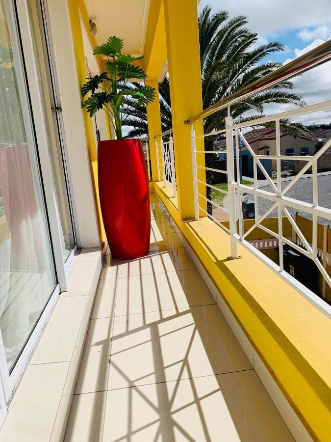 Mowetu Guest House Cape Town Exterior photo