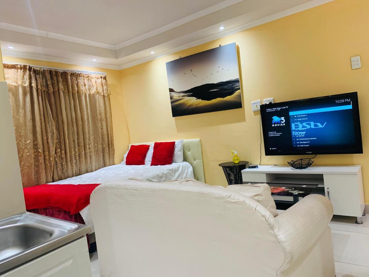 Mowetu Guest House Cape Town Exterior photo