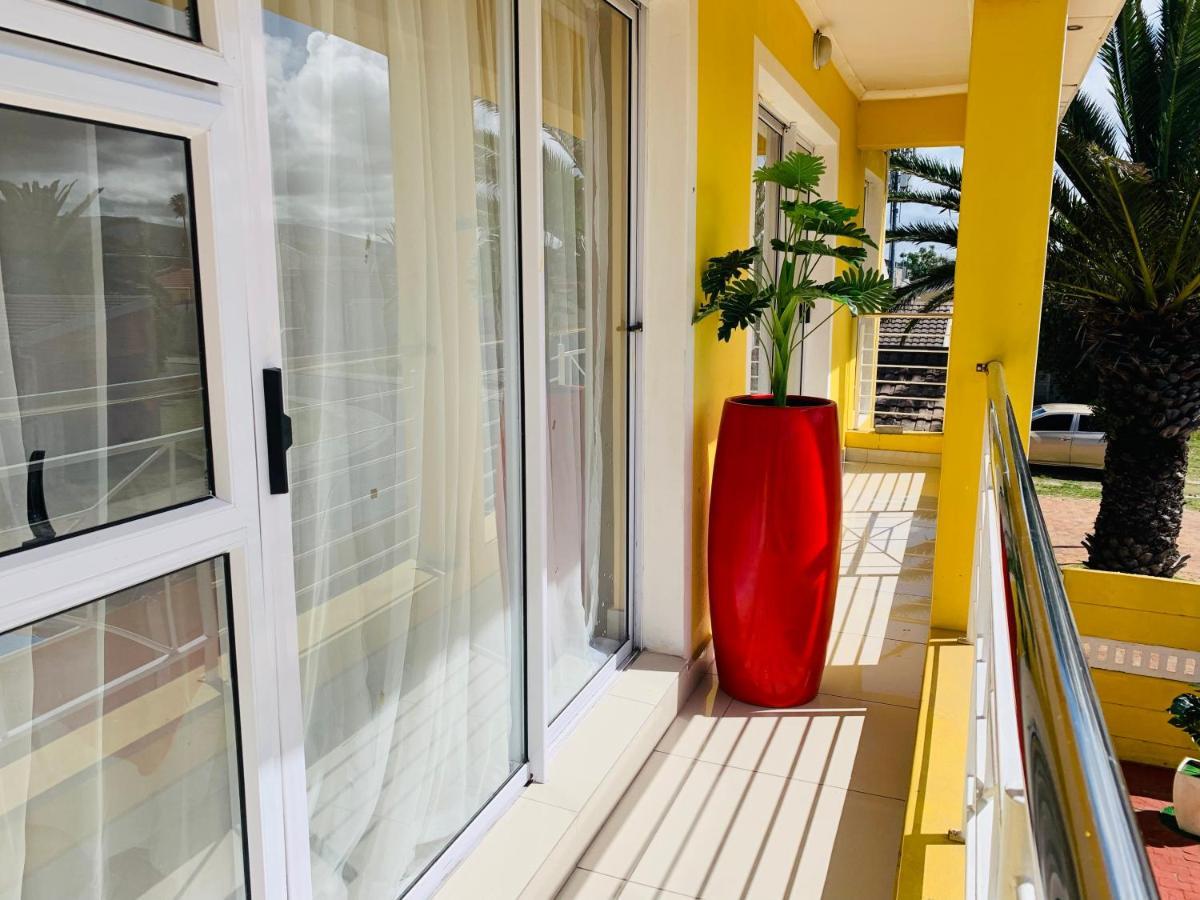 Mowetu Guest House Cape Town Exterior photo